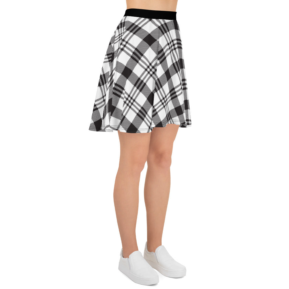 DivineWear Fall22 Plaid Skater skirt in black